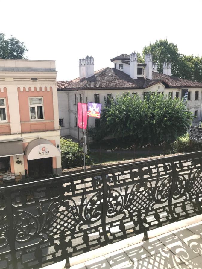Knez Sima Jacuzzi, 3 Bedrooms, Balcony In Stari Grad เบลเกรด ภายนอก รูปภาพ